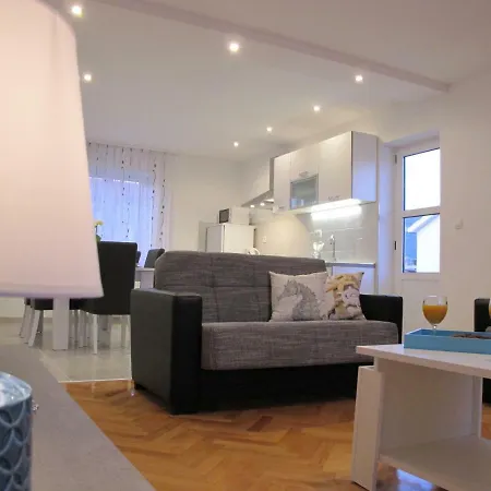 Perivoj Apartament *