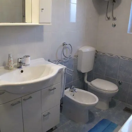 Perivoj Apartment *