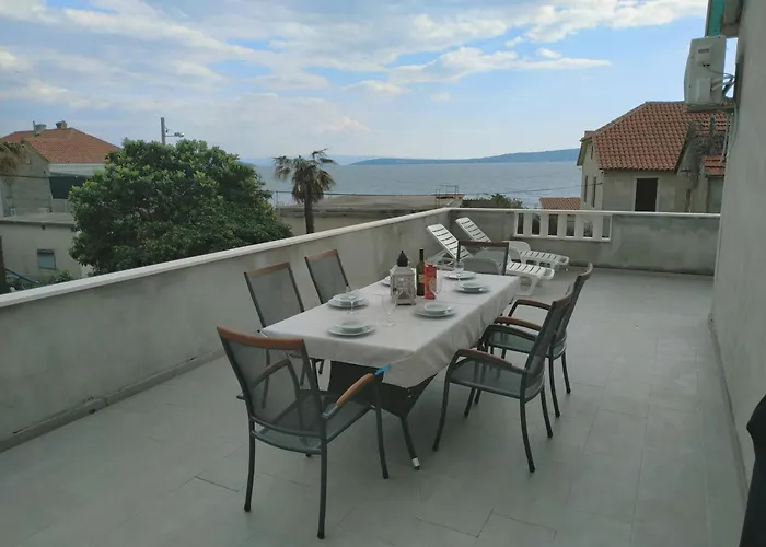 דירה Perivoj Kaštela